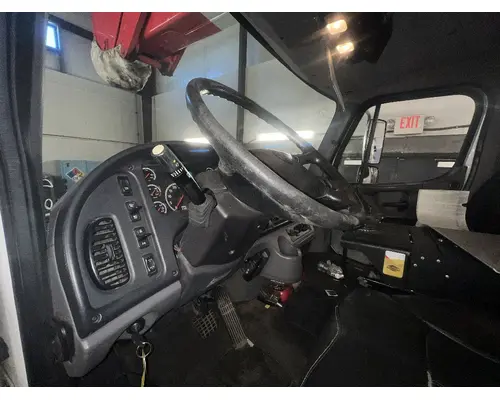 FREIGHTLINER M2 106 Dash Assembly