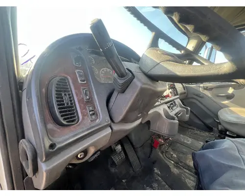FREIGHTLINER M2 106 Dash Assembly