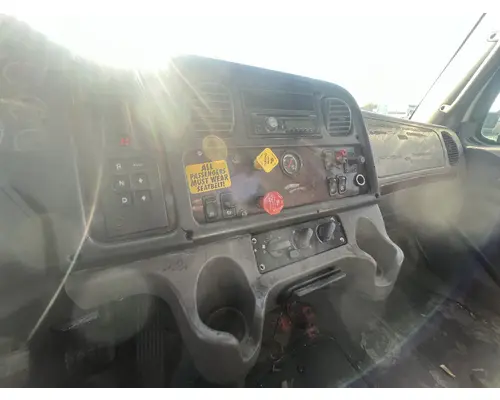 FREIGHTLINER M2 106 Dash Assembly