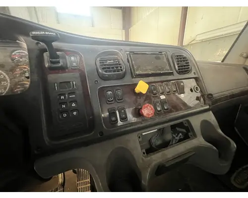 FREIGHTLINER M2 106 Dash Assembly