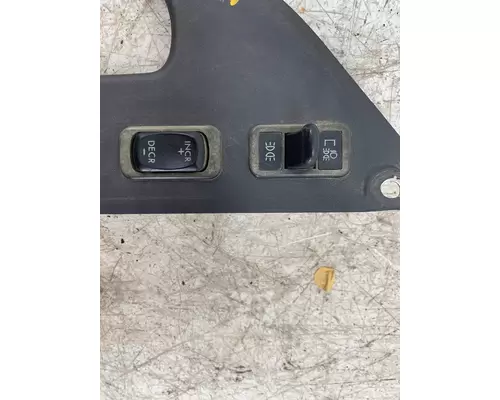 FREIGHTLINER M2 106 Dash Panel