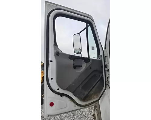 FREIGHTLINER M2 106 Door Assembly, Front