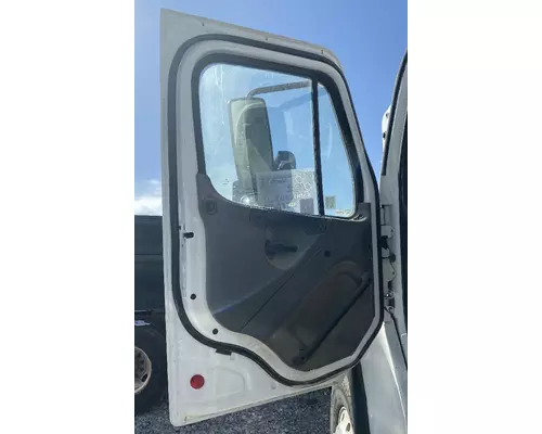 FREIGHTLINER M2 106 Door Assembly, Front