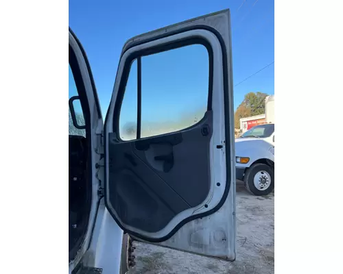 FREIGHTLINER M2 106 Door Assembly, Front