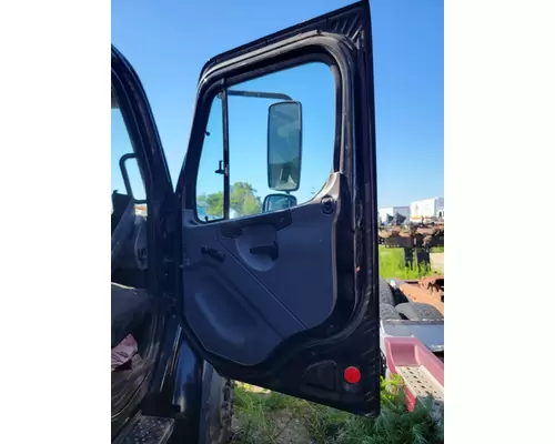 FREIGHTLINER M2 106 Door Assembly, Front