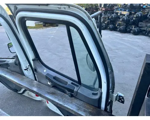 FREIGHTLINER M2 106 Door Assembly, Front
