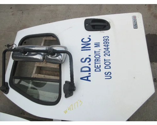 FREIGHTLINER M2-106 Door Assembly, Front
