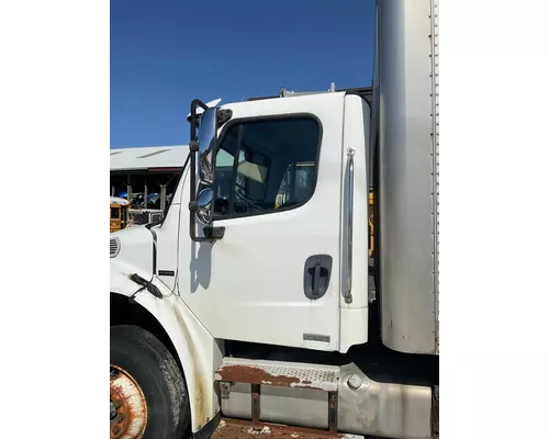 FREIGHTLINER M2 106 Door Assembly, Front