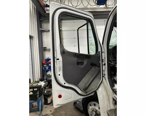 FREIGHTLINER M2 106 Door Assembly, Front