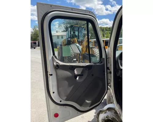 FREIGHTLINER M2 106 Door Assembly, Front