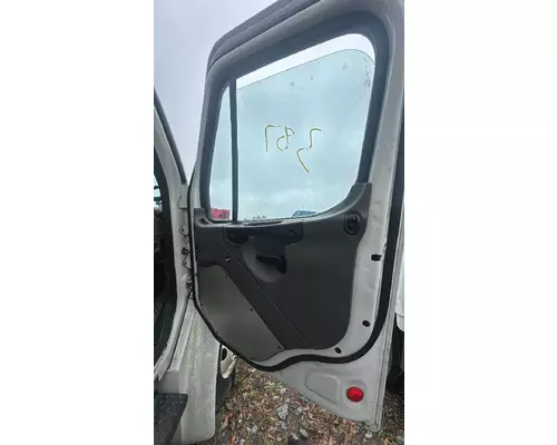 FREIGHTLINER M2 106 Door Assembly, Front