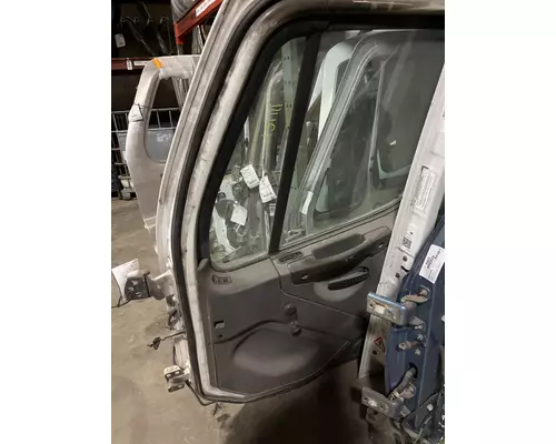FREIGHTLINER M2-106 Door Assembly, Front
