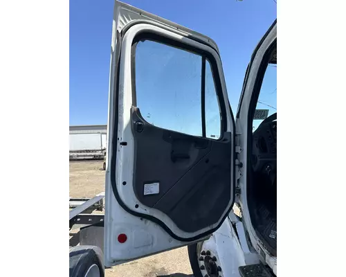 FREIGHTLINER M2 106 Door Assembly, Front