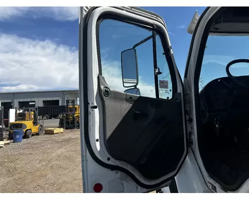 FREIGHTLINER M2 106 Door Assembly, Front