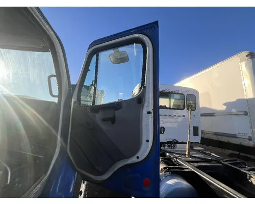 FREIGHTLINER M2 106 Door Assembly, Front