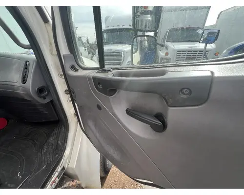 FREIGHTLINER M2 106 Door Assembly, Front