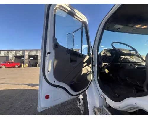 FREIGHTLINER M2 106 Door Assembly, Front
