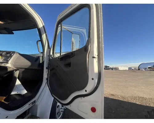 FREIGHTLINER M2 106 Door Assembly, Front