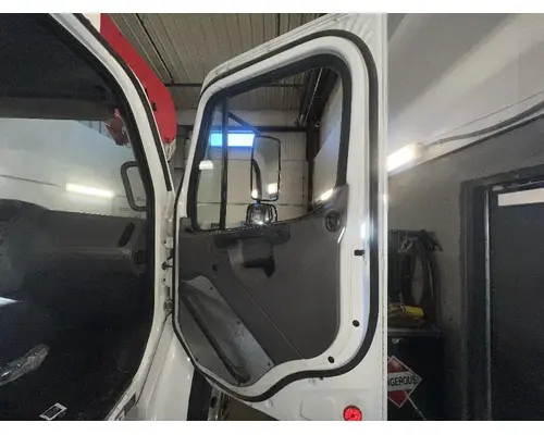 FREIGHTLINER M2 106 Door Assembly, Front