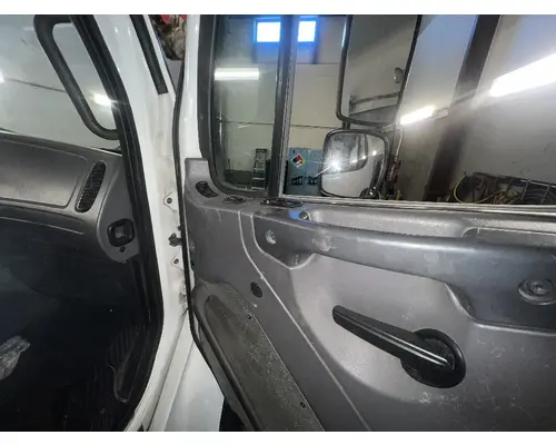 FREIGHTLINER M2 106 Door Assembly, Front