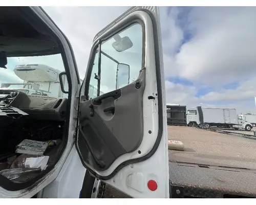 FREIGHTLINER M2 106 Door Assembly, Front
