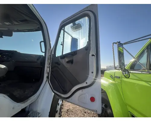 FREIGHTLINER M2 106 Door Assembly, Front