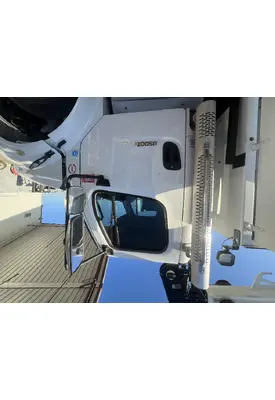 FREIGHTLINER M2 106 Door Assembly, Front