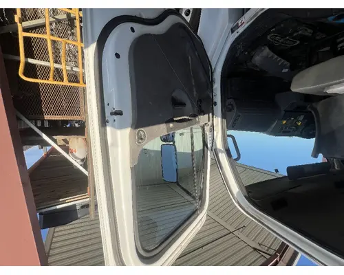 FREIGHTLINER M2 106 Door Assembly, Front