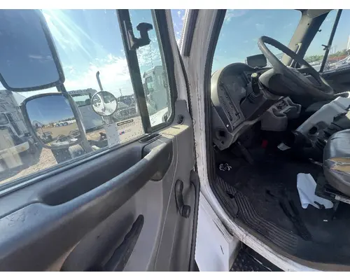 FREIGHTLINER M2 106 Door Assembly, Front