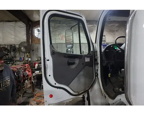 FREIGHTLINER M2 106 Door Assembly, Front