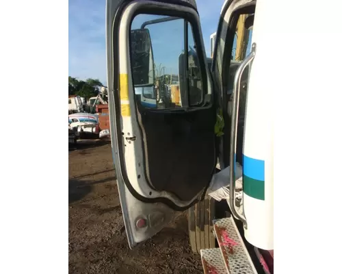 FREIGHTLINER M2-106 Door Assembly, Front