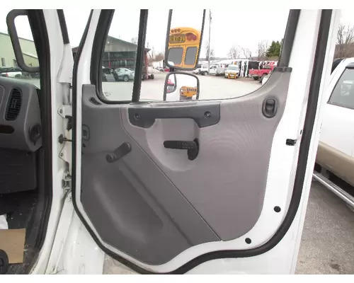 FREIGHTLINER M2 106 Door Glass, Front