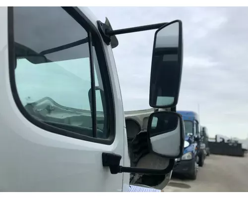 FREIGHTLINER M2-106 Door Mirror