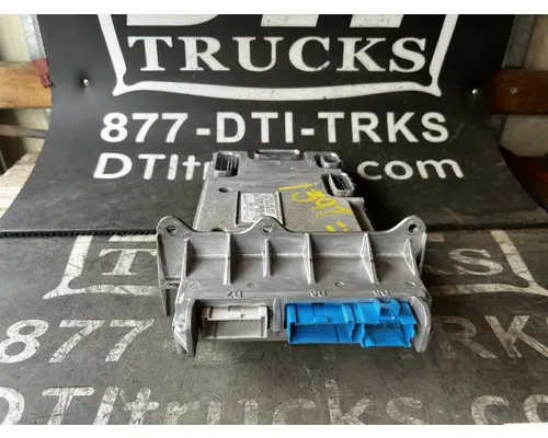 FREIGHTLINER M2 106 ECM (Body Control Module)