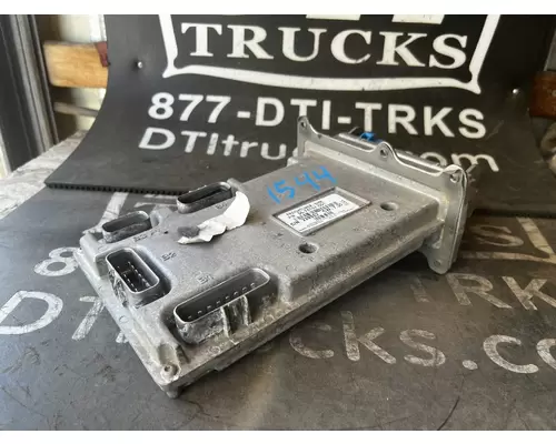 FREIGHTLINER M2 106 ECM (Body Control Module)
