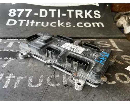 FREIGHTLINER M2 106 ECM (Body Control Module)