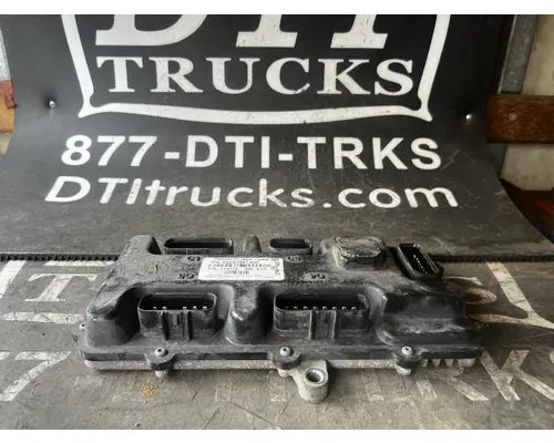 FREIGHTLINER M2 106 ECM (Body Control Module)
