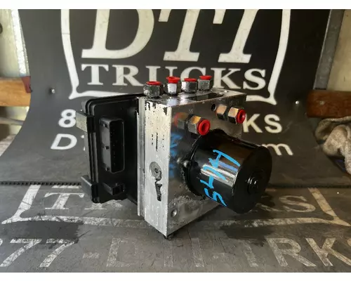 FREIGHTLINER M2 106 ECM (Brake & ABS)