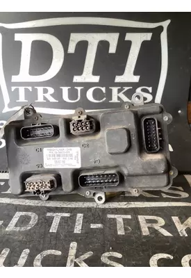FREIGHTLINER M2 106 ECM (Chassis)