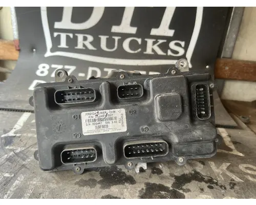 FREIGHTLINER M2 106 ECM (Chassis)