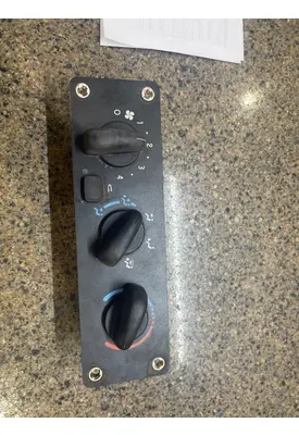 FREIGHTLINER M2 106 ECM (HVAC)/climate control