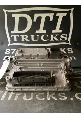 FREIGHTLINER M2 106 ECM