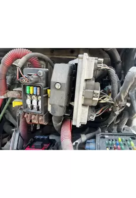 FREIGHTLINER M2 106 ECM