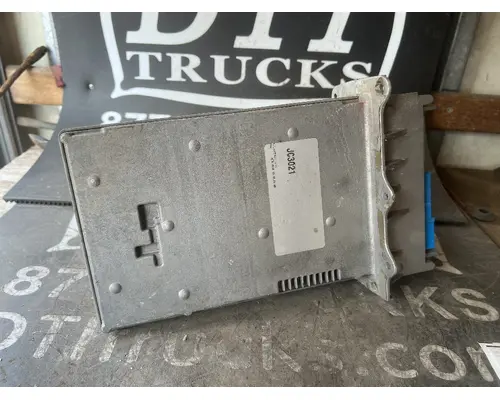 FREIGHTLINER M2 106 ECM