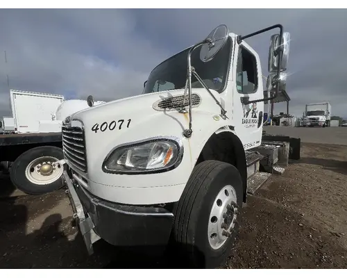 FREIGHTLINER M2 106 ECM