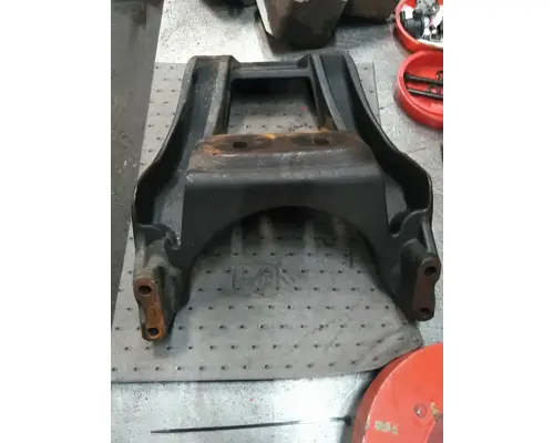 FREIGHTLINER M2 106 ENGINE MOUNTS, VEHICLE (FRONT)