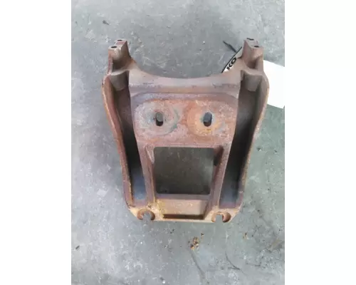 FREIGHTLINER M2 106 ENGINE MOUNTS, VEHICLE (FRONT)