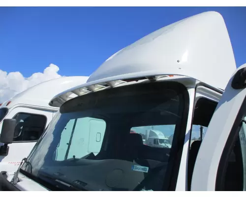 FREIGHTLINER M2 106 EXTERIOR SUN VISOR