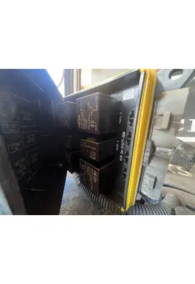 FREIGHTLINER M2 106 Electrical Parts, Misc.