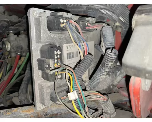 FREIGHTLINER M2 106 Electronic Chassis Control Modules